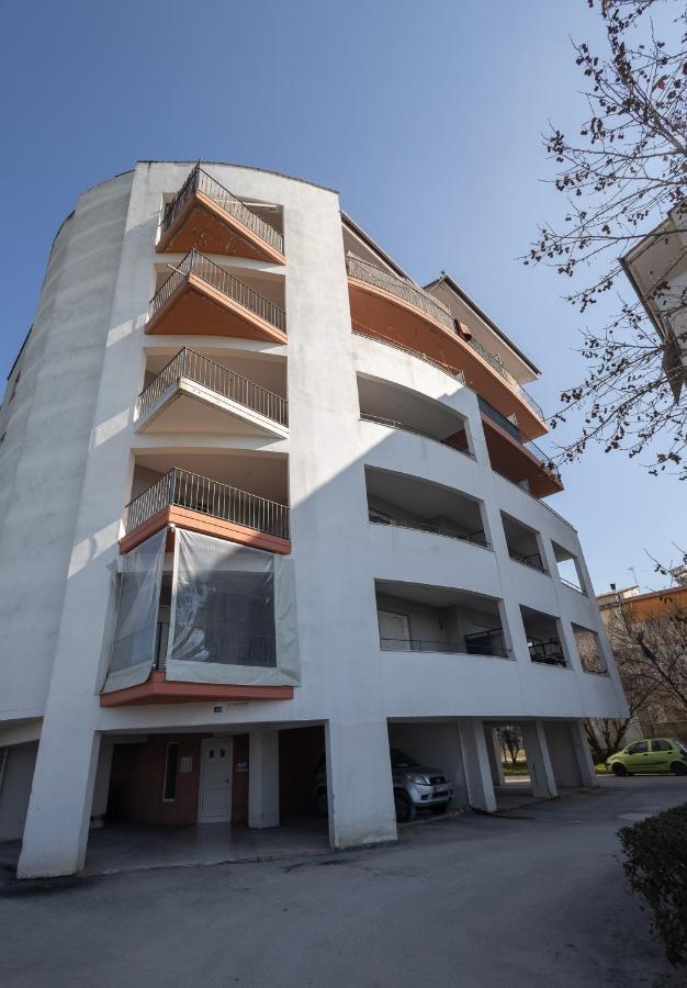 Elia Mini Suites 7 Yenişehir Dış mekan fotoğraf